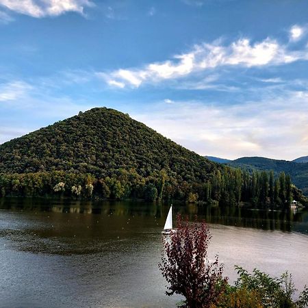 Le Finestre Sul Lago Piediluco Luaran gambar