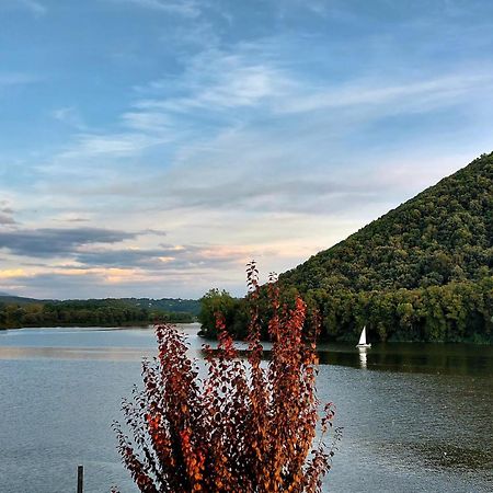 Le Finestre Sul Lago Piediluco Luaran gambar