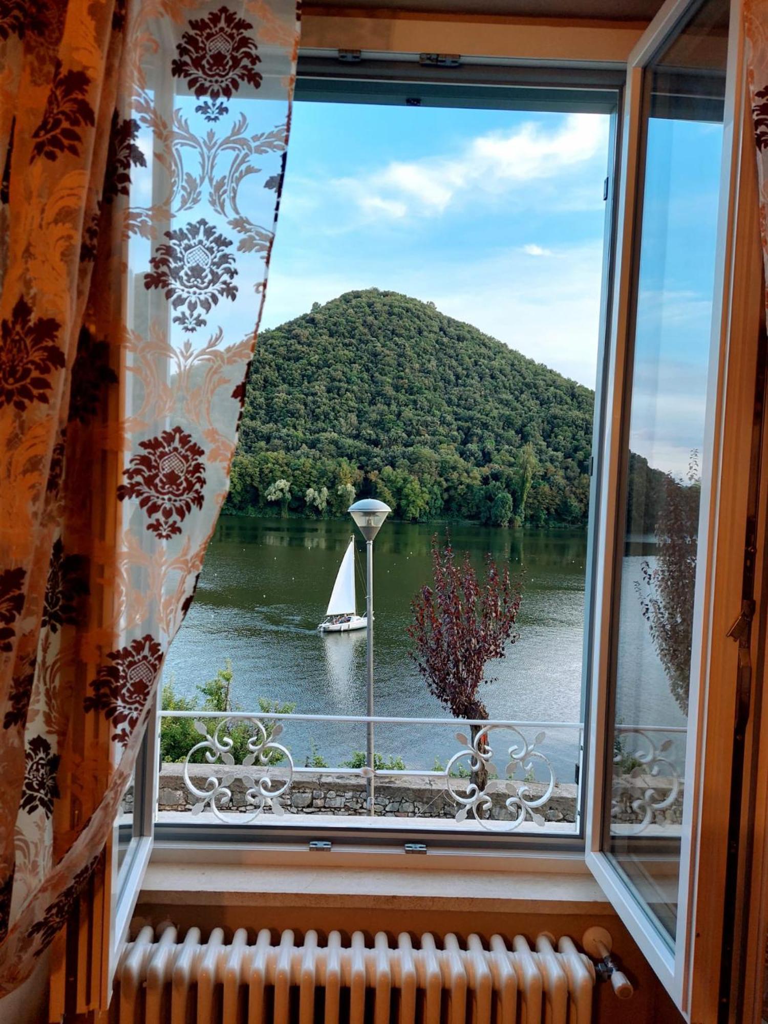 Le Finestre Sul Lago Piediluco Luaran gambar